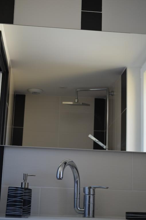 Bed and Breakfast La Petite Ecole Марсьяк Номер фото