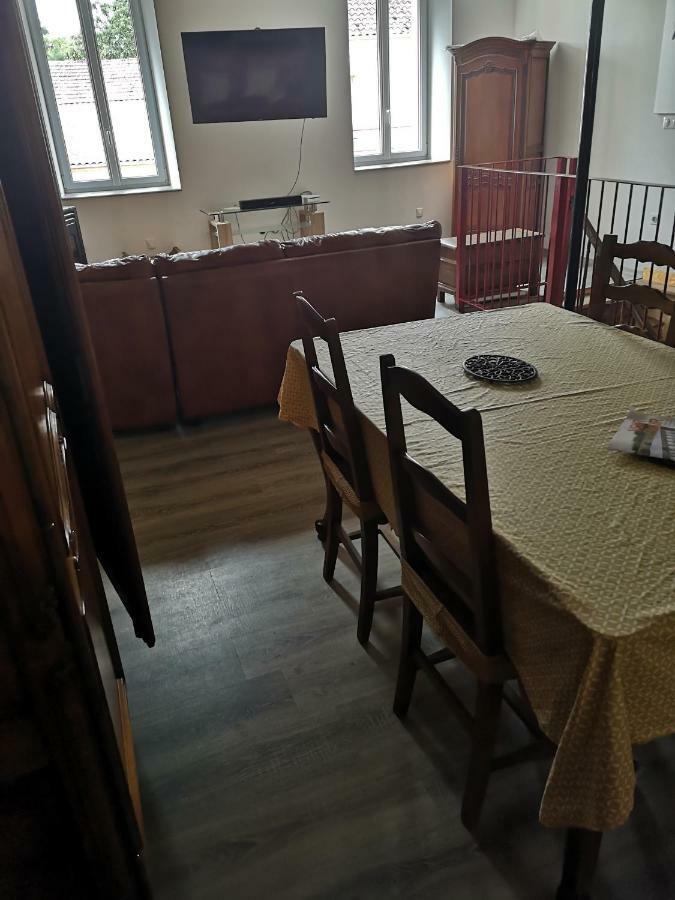 Bed and Breakfast La Petite Ecole Марсьяк Экстерьер фото